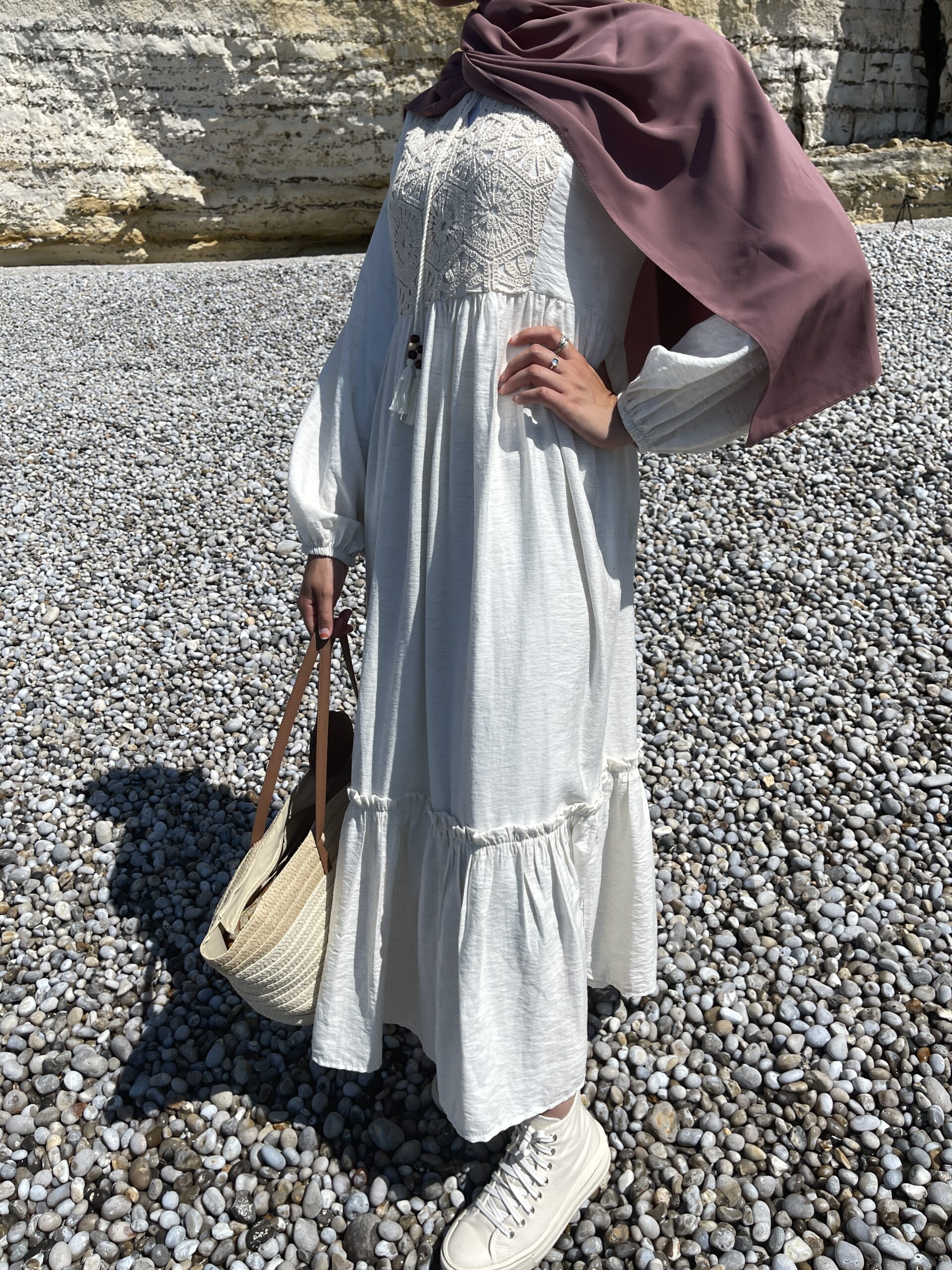 3703C103-FAF0-4F29-B2E7-3C55BCFBA372